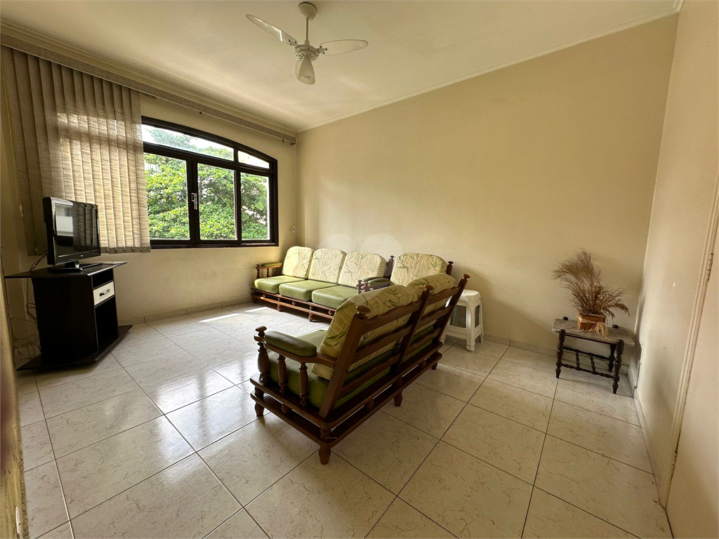 Venda Apartamento Guarujá Enseada REO950212 3