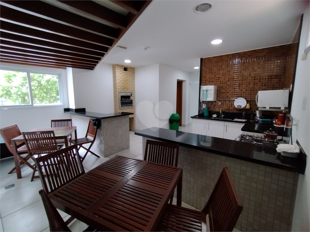 Venda Apartamento Vitória Barro Vermelho REO950734 19