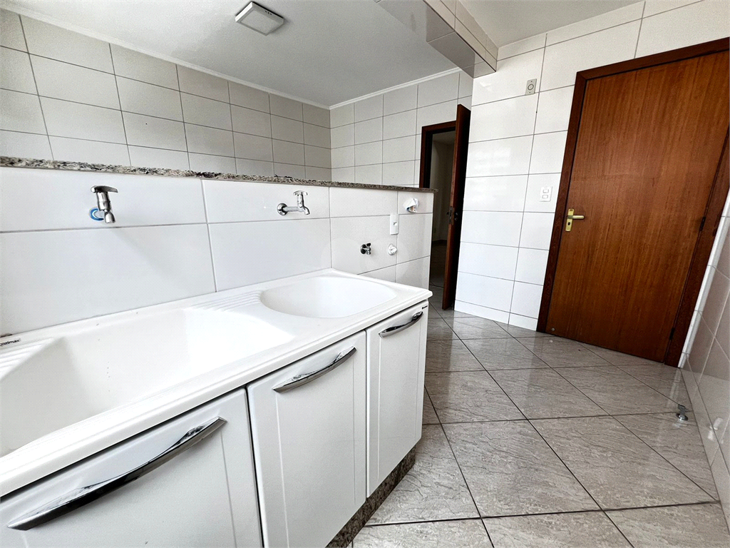 Venda Apartamento Barbacena Centro REO954571 26