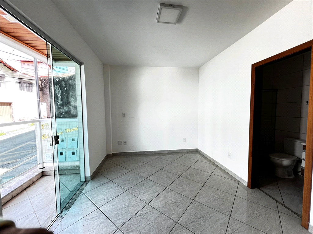 Venda Apartamento Barbacena Centro REO954571 3