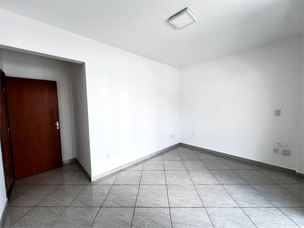 Venda Apartamento Barbacena Centro REO954571 9