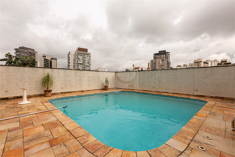 Foto REO954750