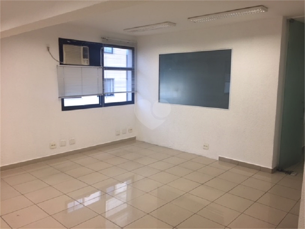 Aluguel Flat São Paulo Indianópolis REO958985 6