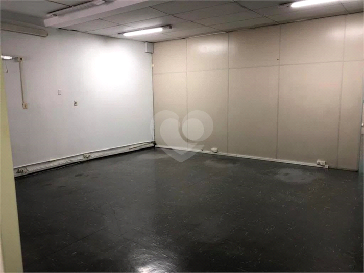 Aluguel Salão Comercial Sorocaba Centro REO959019 11