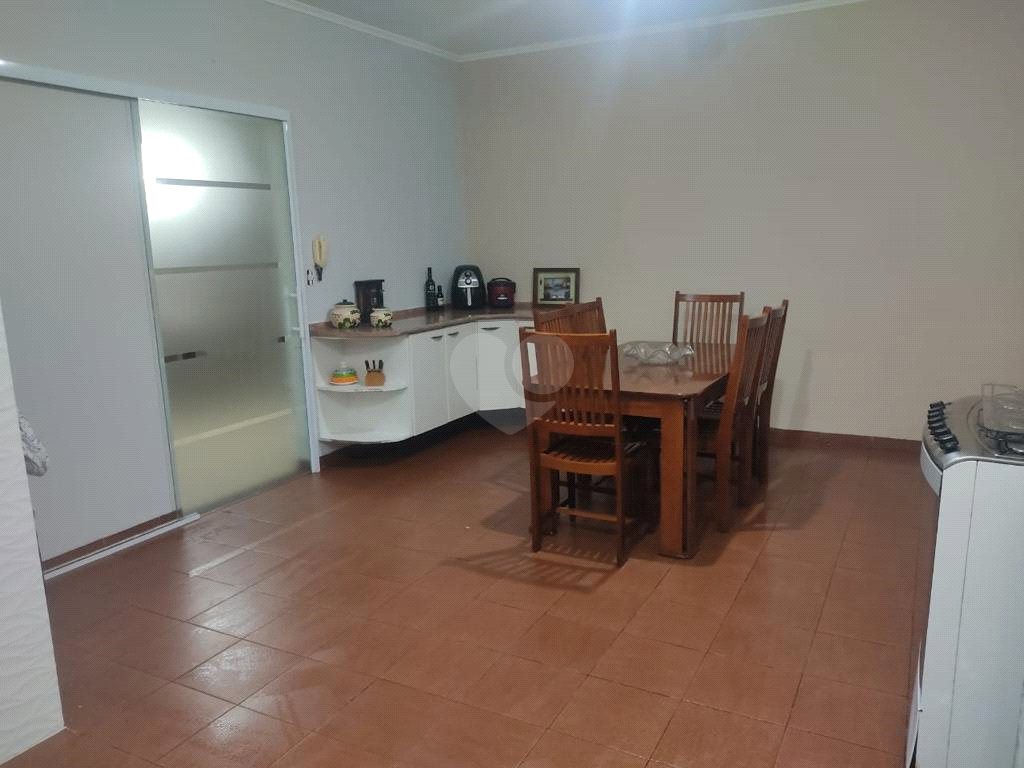 Venda Casa Araras Vila Queiroz REO960069 17