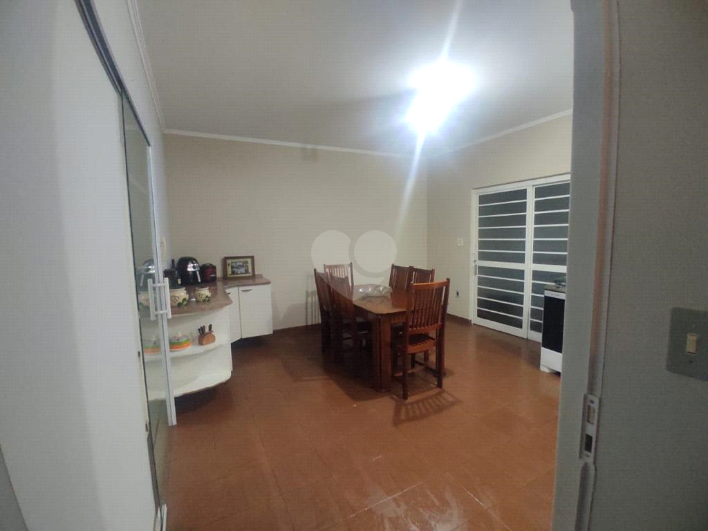 Venda Casa Araras Vila Queiroz REO960069 8