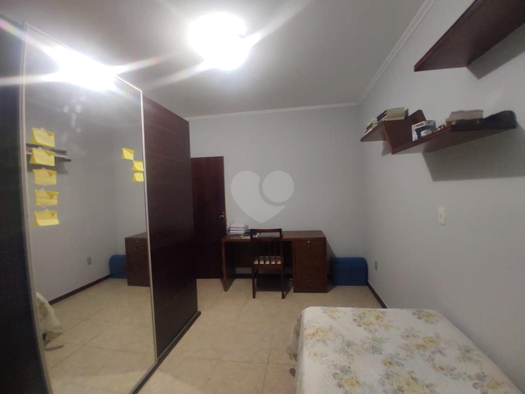 Venda Casa Araras Vila Queiroz REO960069 15