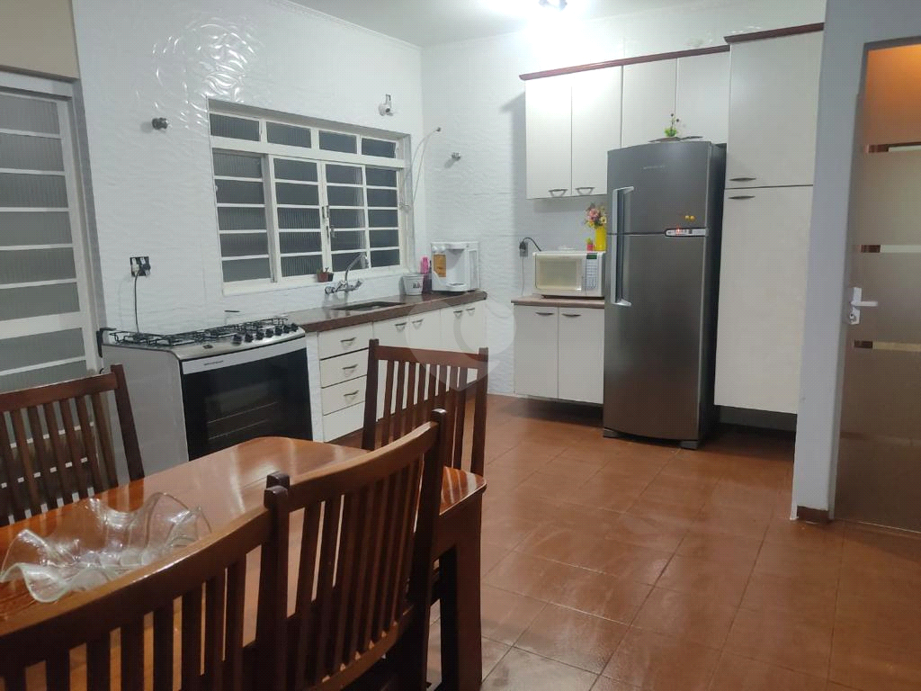 Venda Casa Araras Vila Queiroz REO960069 16