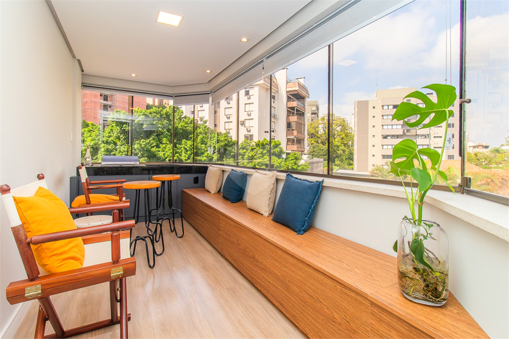 Aluguel Apartamento Porto Alegre Rio Branco REO960697 11