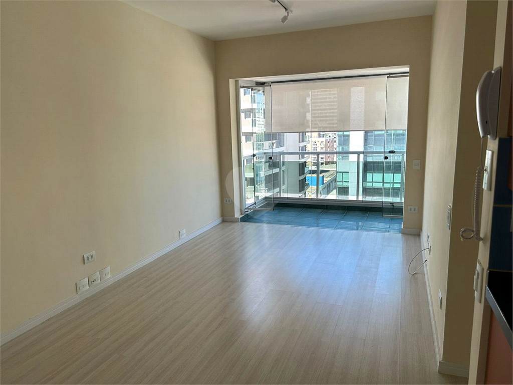 Venda Flat São Paulo Vila Nova Conceição REO962869 2