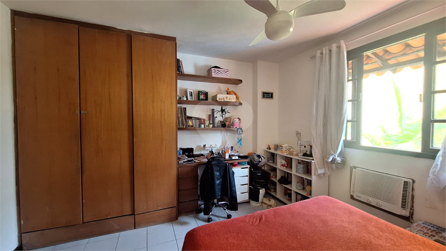 Foto REO964027