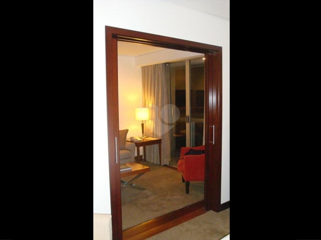 Venda Flat São Paulo Itaim Bibi REO96477 6