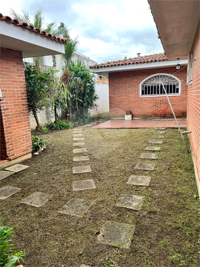 Venda Casa Curitiba Mercês REO969873 10