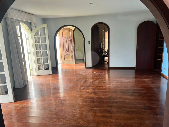 Venda Casa Curitiba Mercês REO969873 15