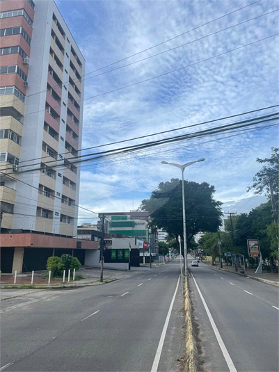 Venda Apartamento Fortaleza Joaquim Távora REO970023 3