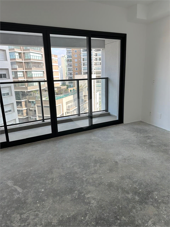 Venda Loft São Paulo Indianópolis REO971462 4