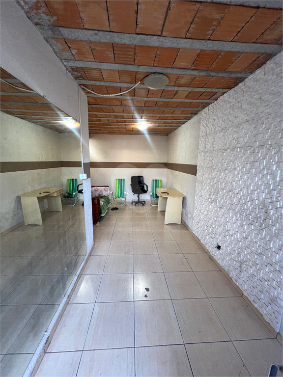 Venda Sobrado Curitiba Guaíra REO971500 3