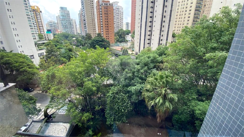 Venda Apartamento São Paulo Moema REO97618 18