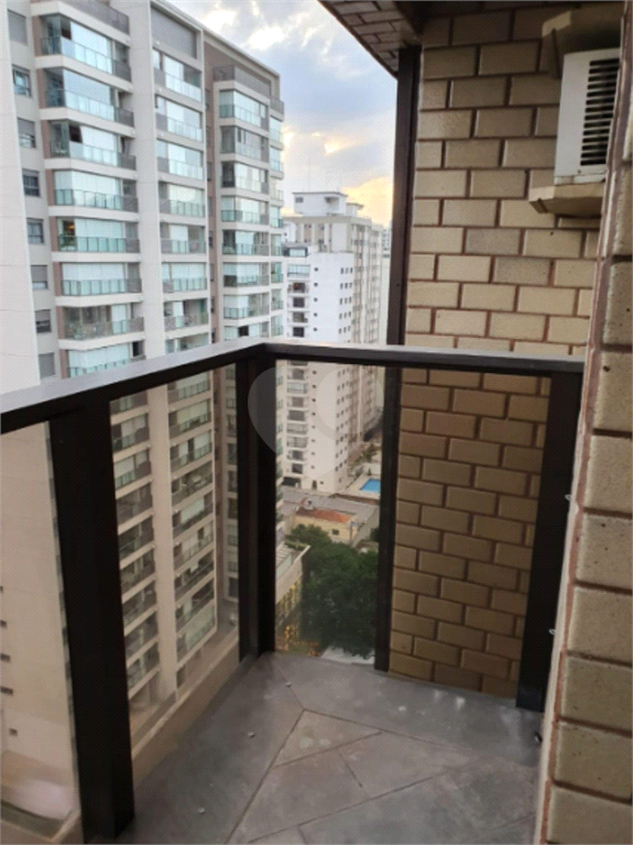 Venda Flat São Paulo Moema REO977444 2