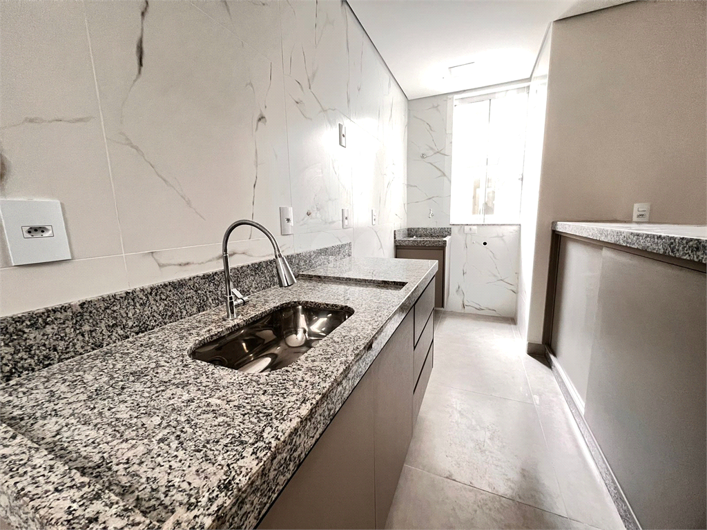 Venda Apartamento Barbacena Funcionários REO978554 7