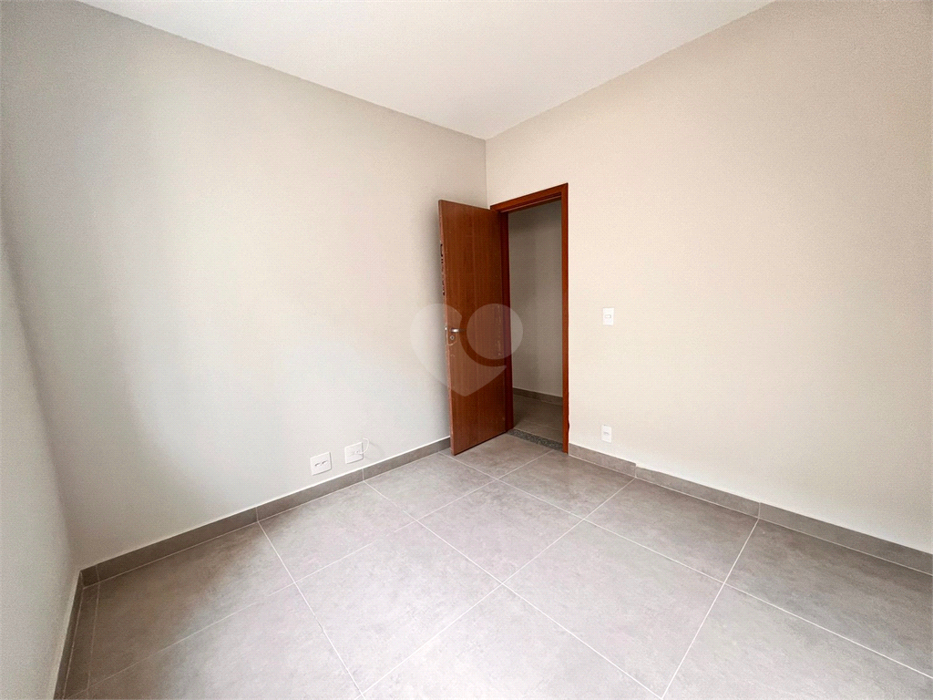 Venda Apartamento Barbacena Funcionários REO978554 24