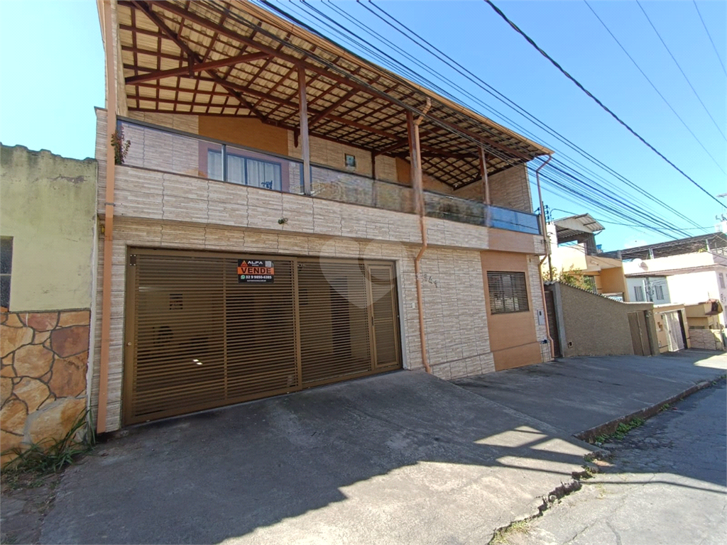 Venda Casa Barbacena São José REO983774 2