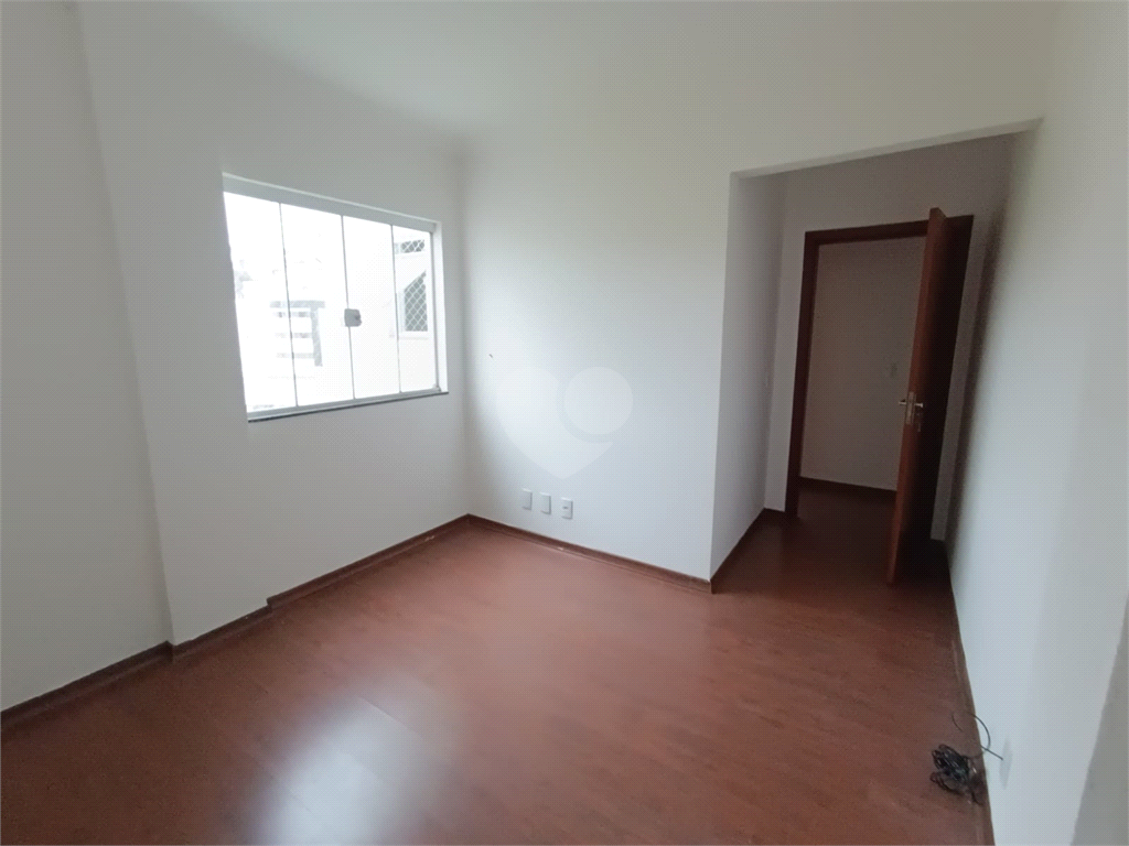 Venda Apartamento Barbacena Centro REO989010 29