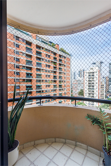 Foto REO991775