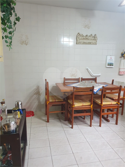 Foto REO992047