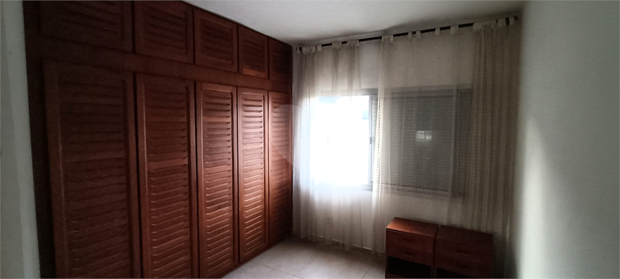 Foto REO993661