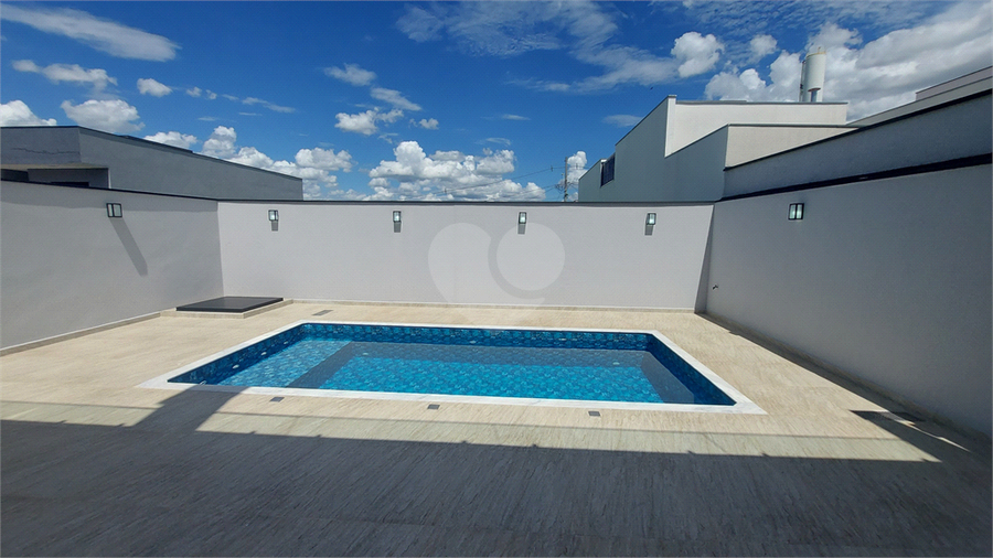 Foto REO994664