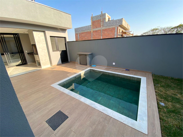 Foto REO995410