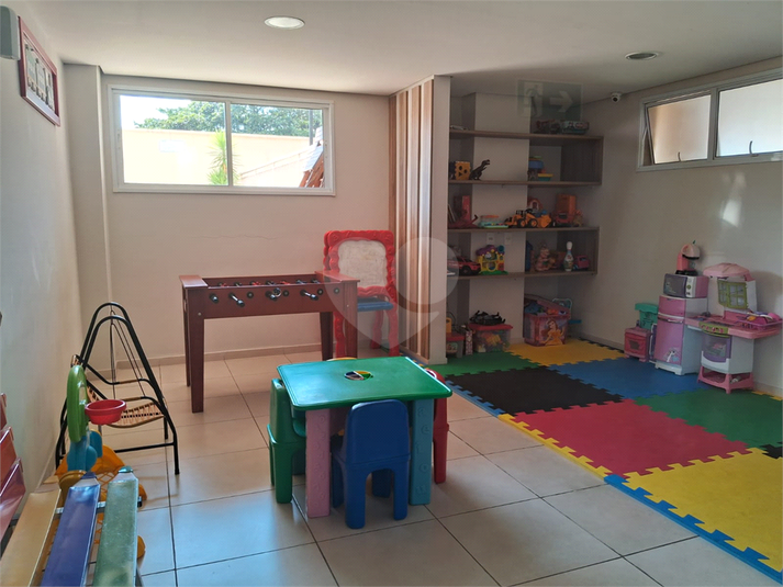 Foto REO996135