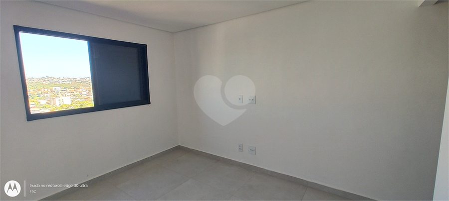 Foto REO996459
