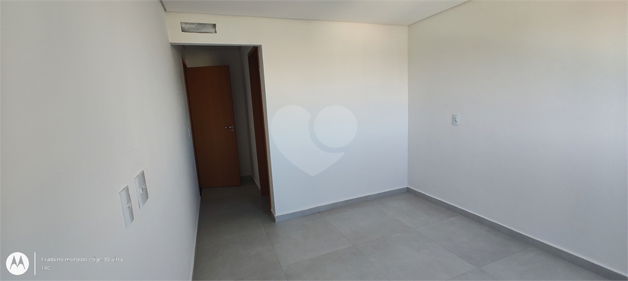 Foto REO996459