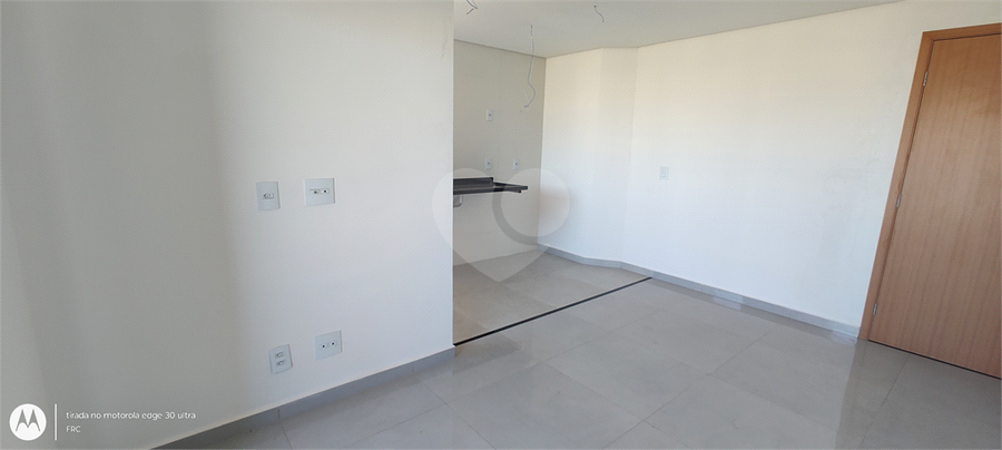 Foto REO996459