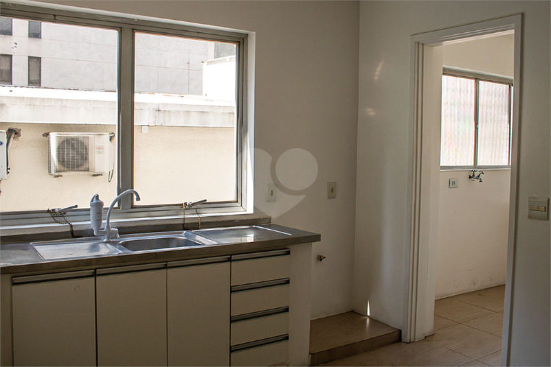 Edifício Emília Candreva