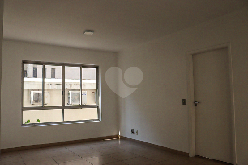 Edifício Emília Candreva