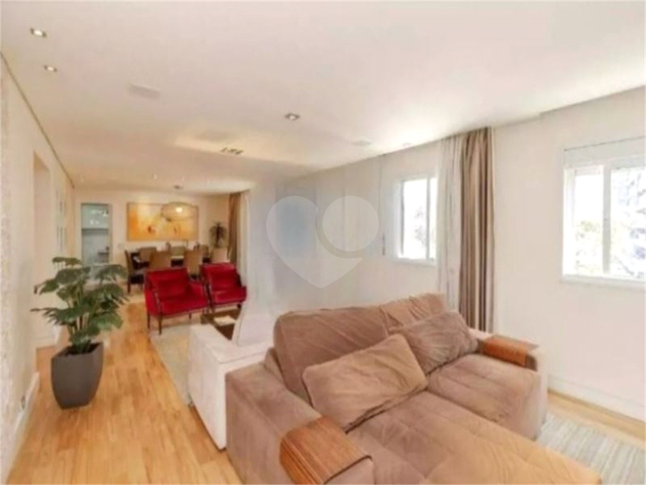 CONTEMPORÂNEO CAMPO BELO