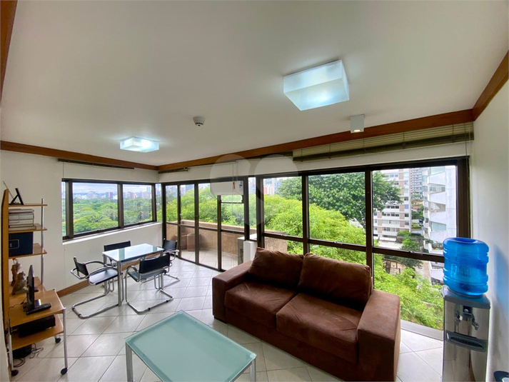 CENTURY PLAZA