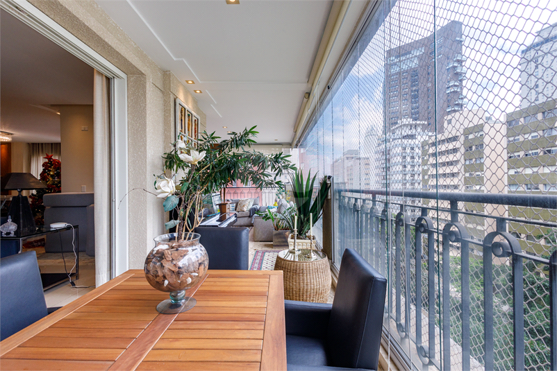 PALAZZO DI SAVOIA E PALAZZO DI FERRARA