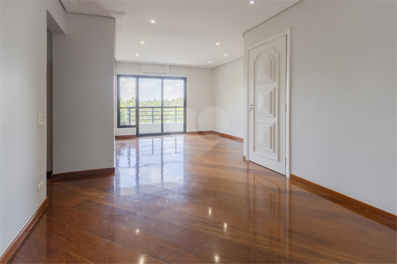 RESIDENCIAL VELAZQUEZ