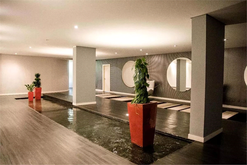 URBAN LOFT