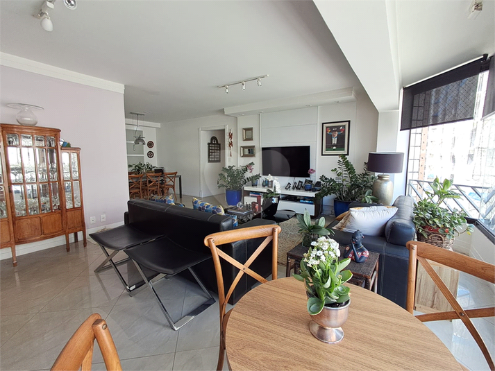 Edifício Solar real