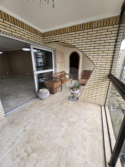 EDIFICIO COLONNA