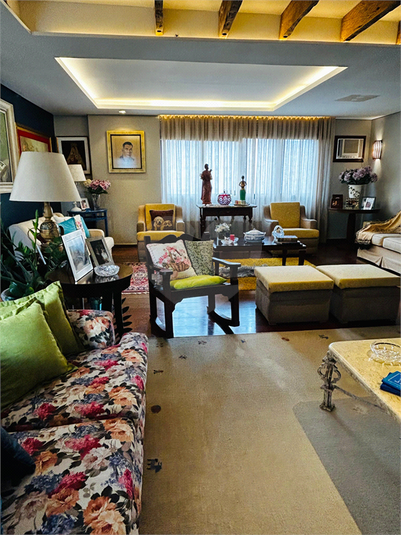 Condomínio Edifício Veneza