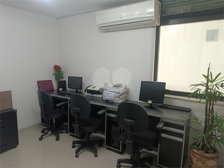 ED. EMPRESARIAL CANTAREIRA.