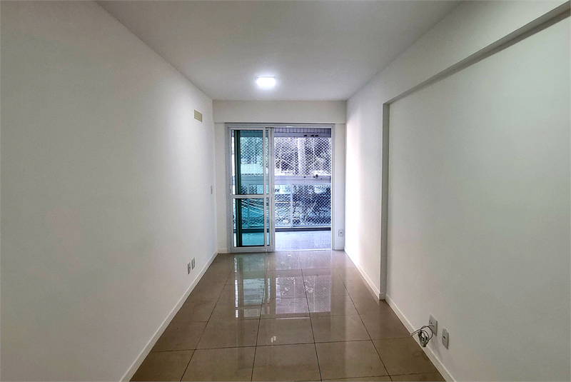 Condomínio Edifício Ernesto Rosenfeld