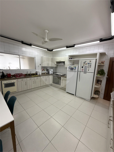 Edifício Golden Island