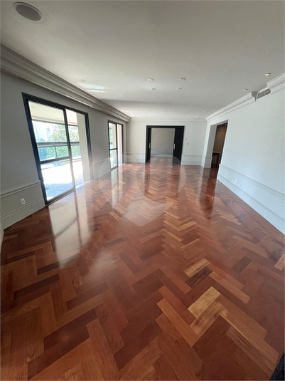 Condomínio Villaggio Panamby